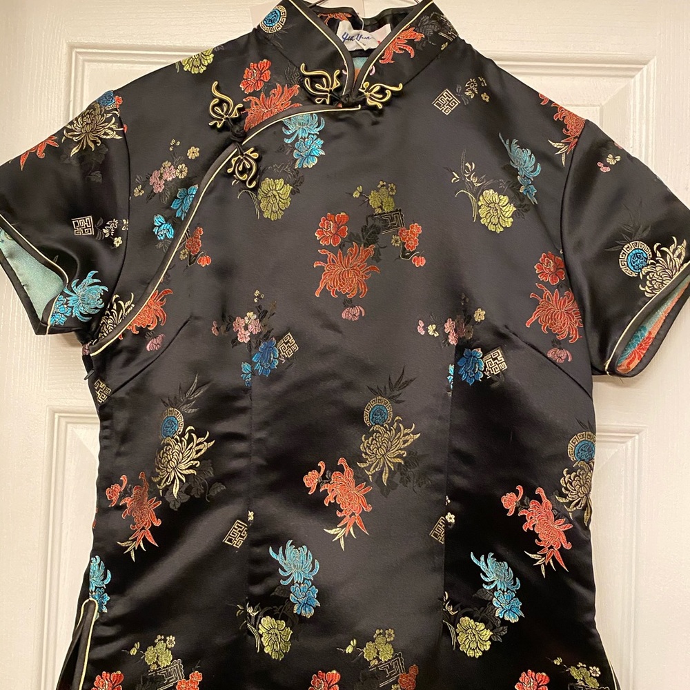 Ladies blouse size 36 (small) NWT